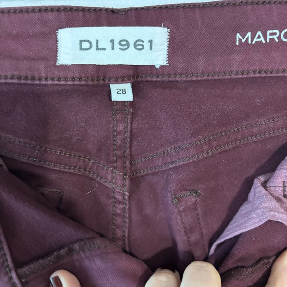 DL1961 Margaux Instascuplt ankle skinny jeans size 28. Burgundy/purple - Picture 2 of 9